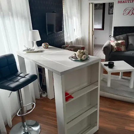 51 Apartment *